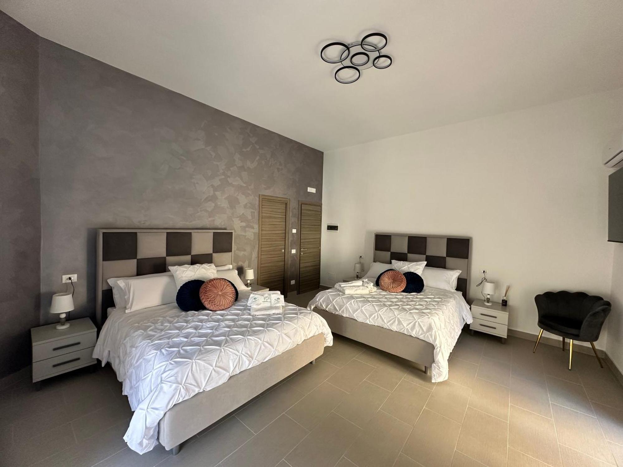 Emerella Luxury Suites-Siderno Lungomare Zewnętrze zdjęcie