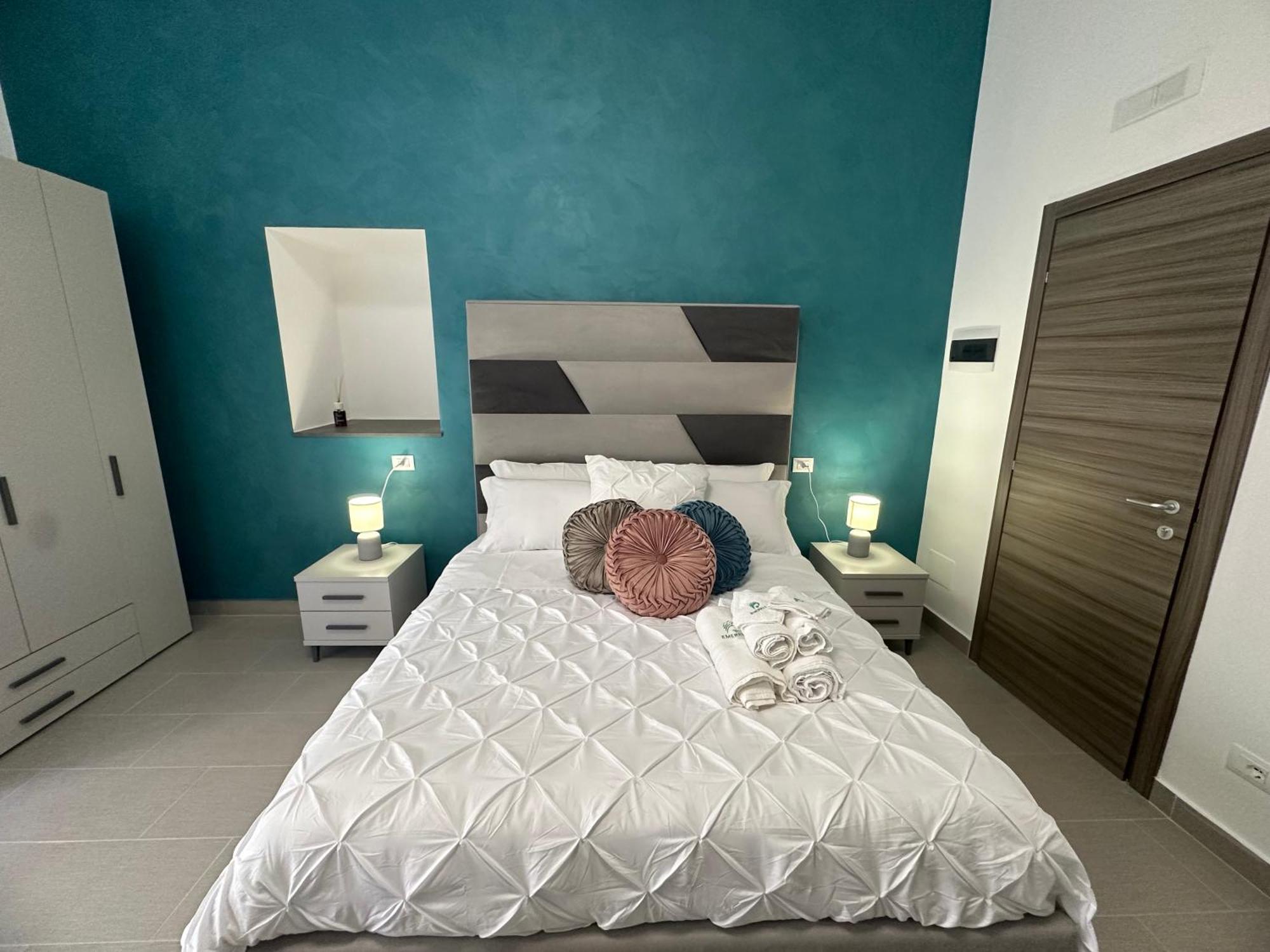 Emerella Luxury Suites-Siderno Lungomare Zewnętrze zdjęcie