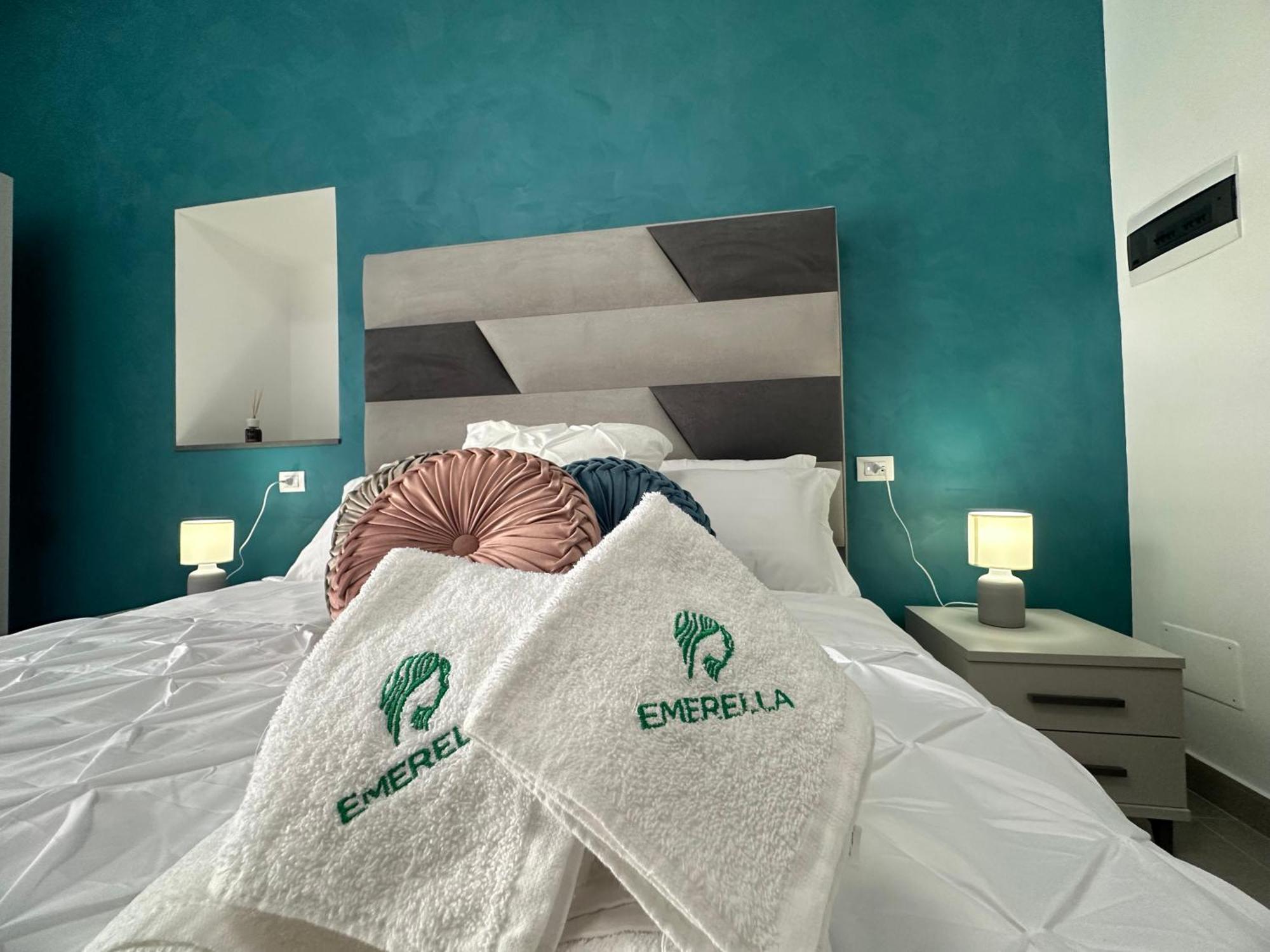 Emerella Luxury Suites-Siderno Lungomare Zewnętrze zdjęcie