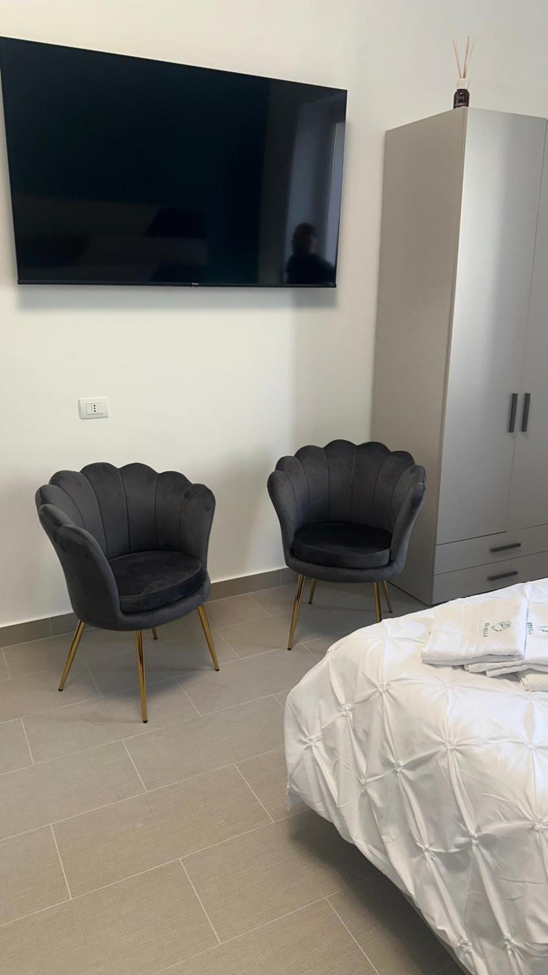 Emerella Luxury Suites-Siderno Lungomare Zewnętrze zdjęcie