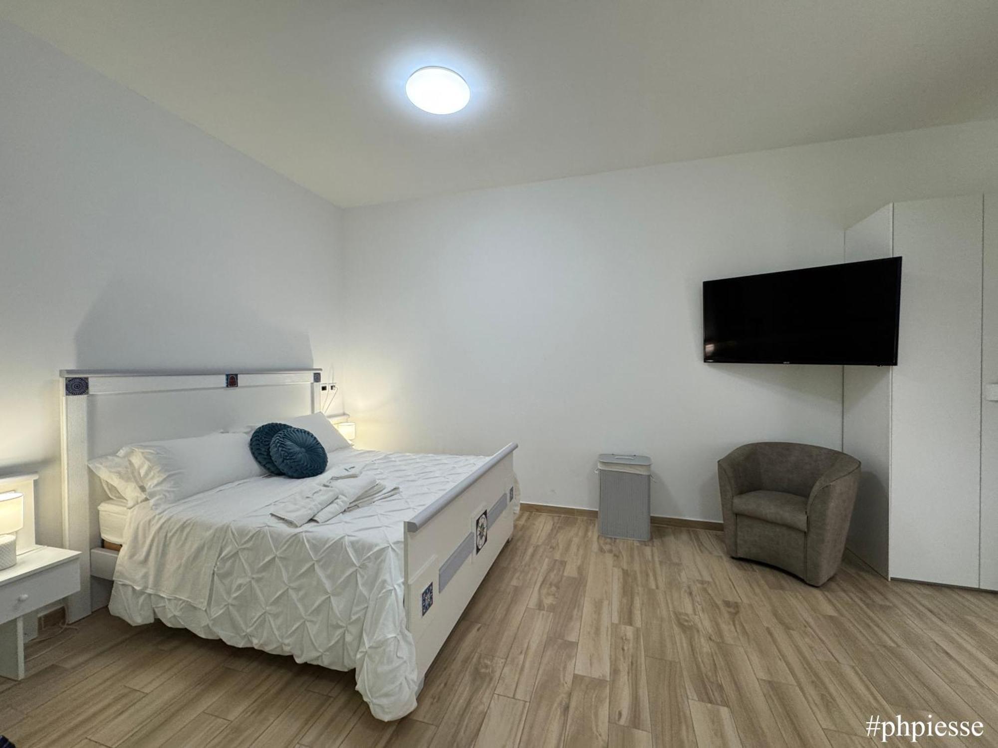Emerella Luxury Suites-Siderno Lungomare Zewnętrze zdjęcie