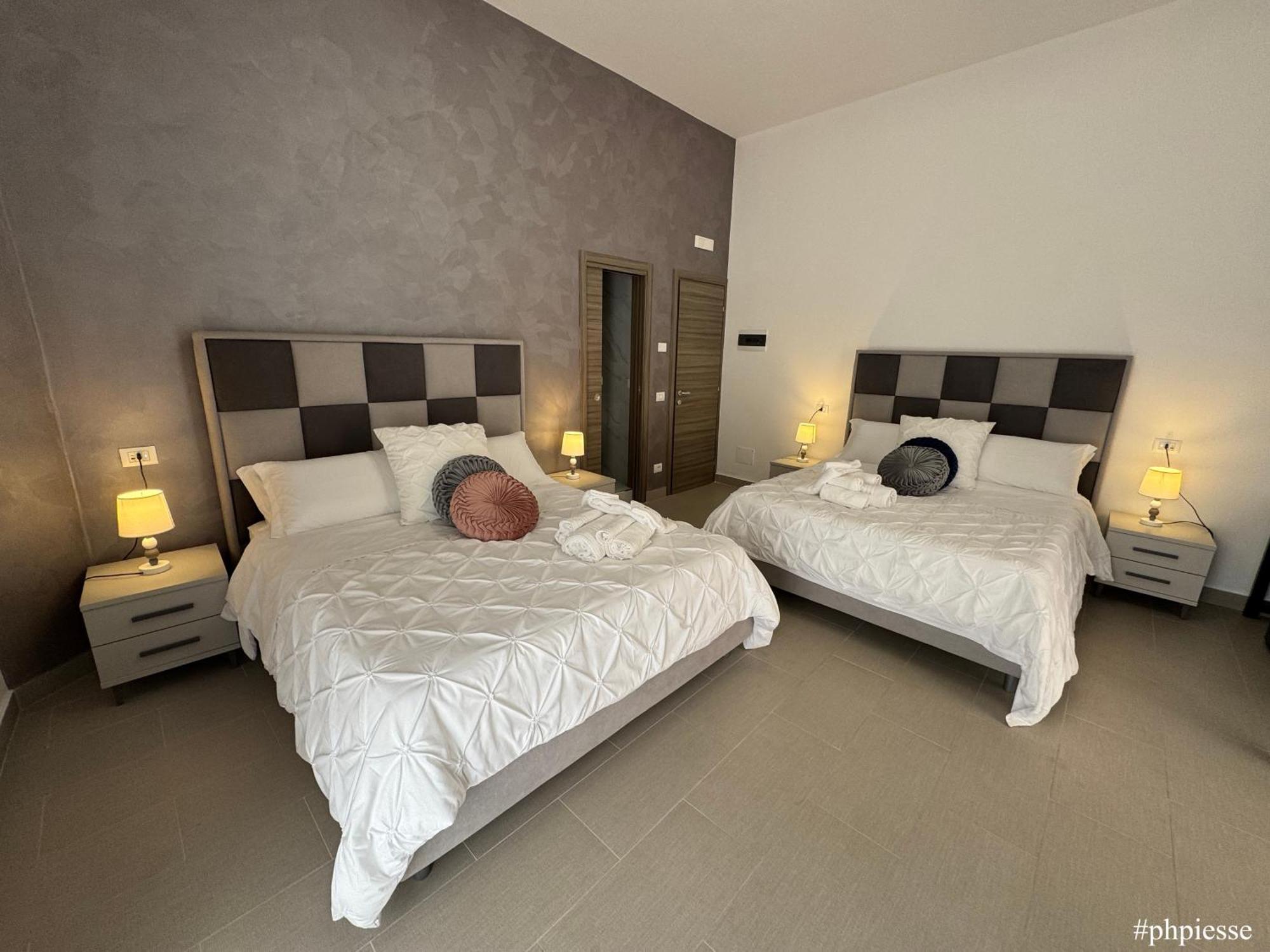 Emerella Luxury Suites-Siderno Lungomare Zewnętrze zdjęcie