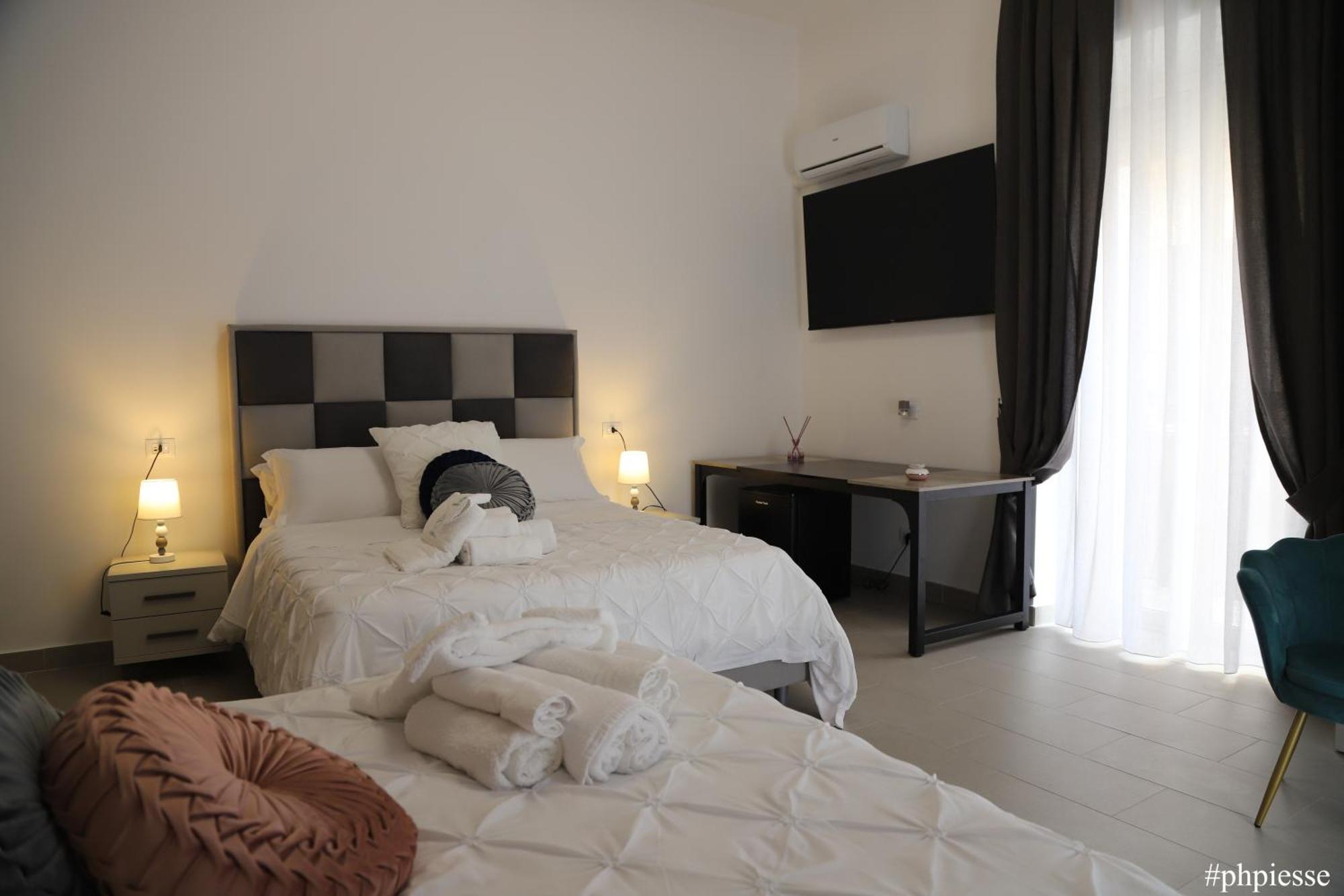 Emerella Luxury Suites-Siderno Lungomare Zewnętrze zdjęcie
